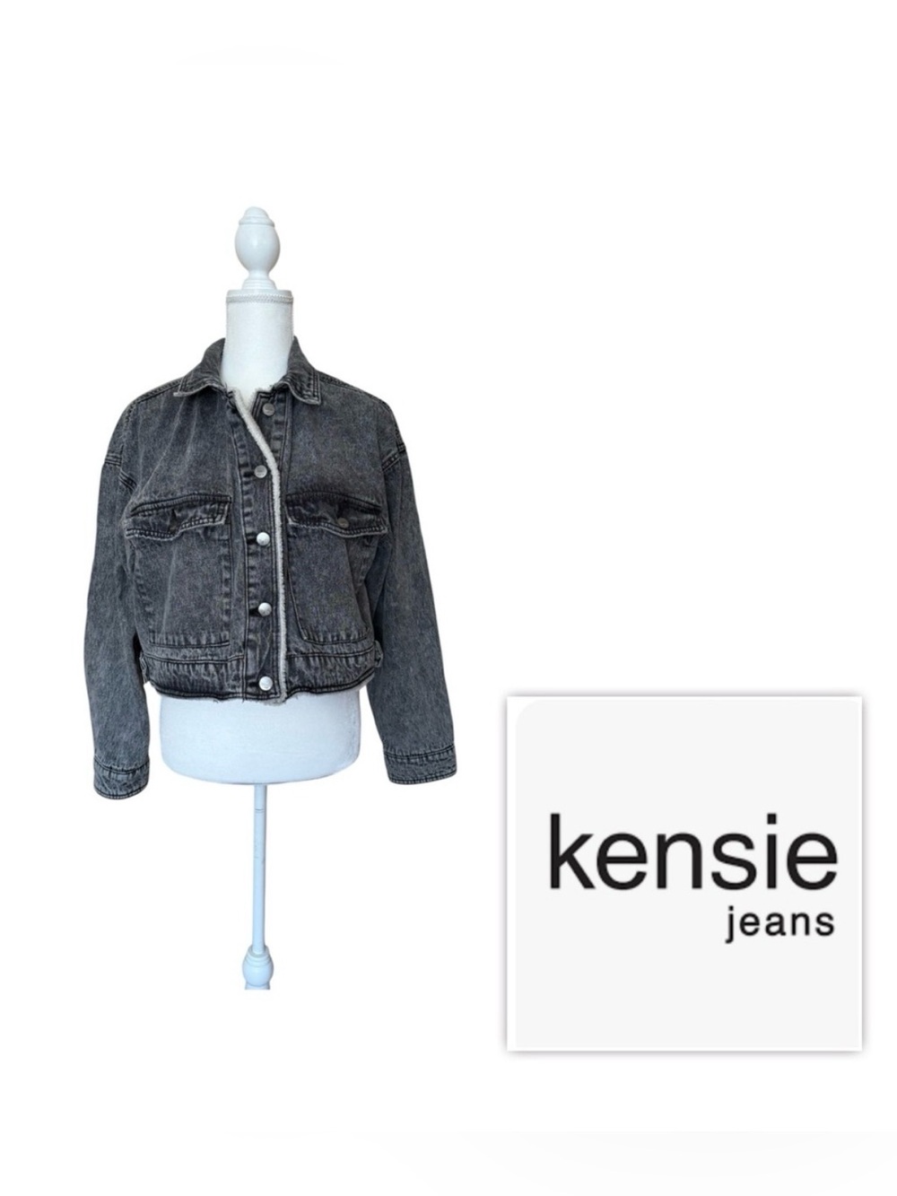 NWT $88 KENSIE JEANS Women M Black Denim Cargo Cropped Jacket